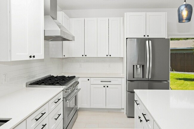 Photo - 1500 Sylvan Glade Unit 1 B