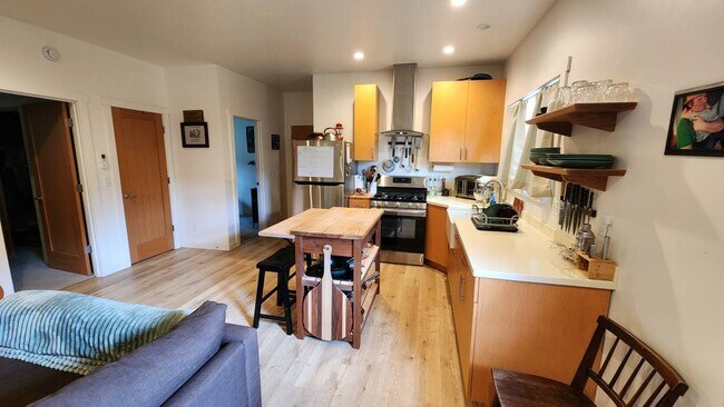 Photo - 808 Talent Ave Unit Apt C