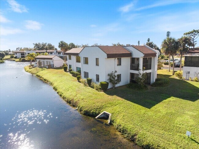 822 Capri Isles Blvd Unit 107