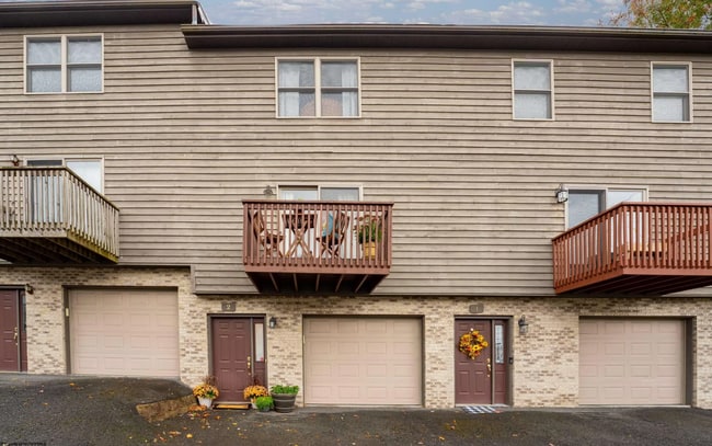 Photo - 1080 Willowdale Rd Townhome