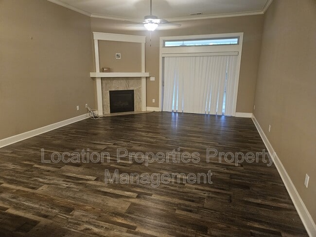 Photo - 5742 Chimney Rocks Cir