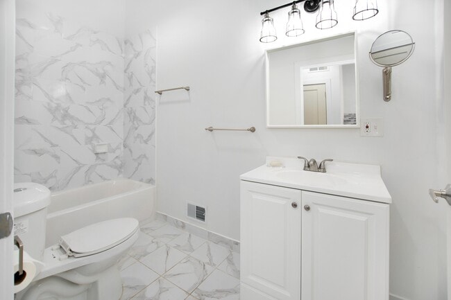 Photo - 470 Brainard St Unit 1