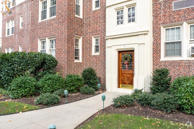 Photo - Bronxville Towers Apartments