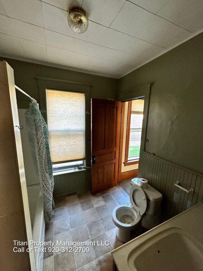 Photo - 196 Ellis St