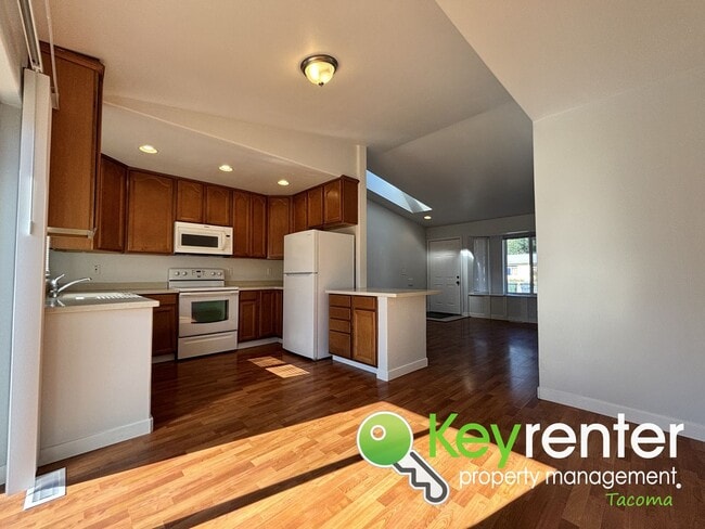 Photo - Stylishly Updated Lakewood Duplex Unit in ...