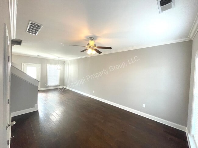 Photo - 4BD/4.5BA FOR RENT - Only Through 7/18/2024