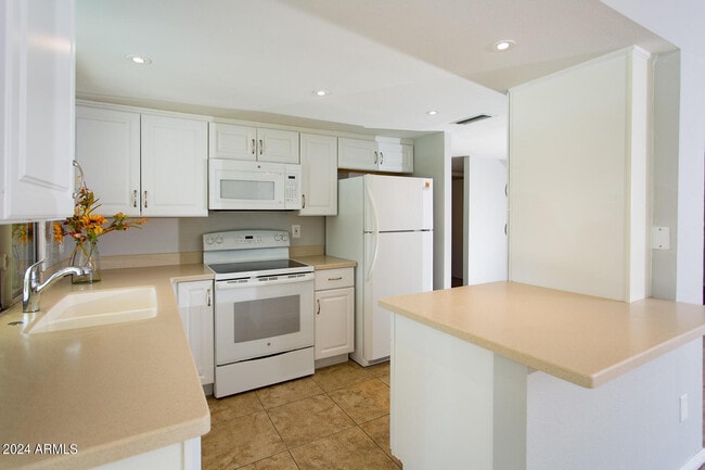 Photo - 7232 S La Rosa Dr