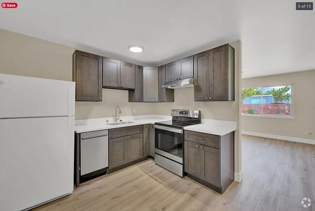 Building Photo - NEWLY REMODELED 2 bedroom,1 bathroom unit.... Rental