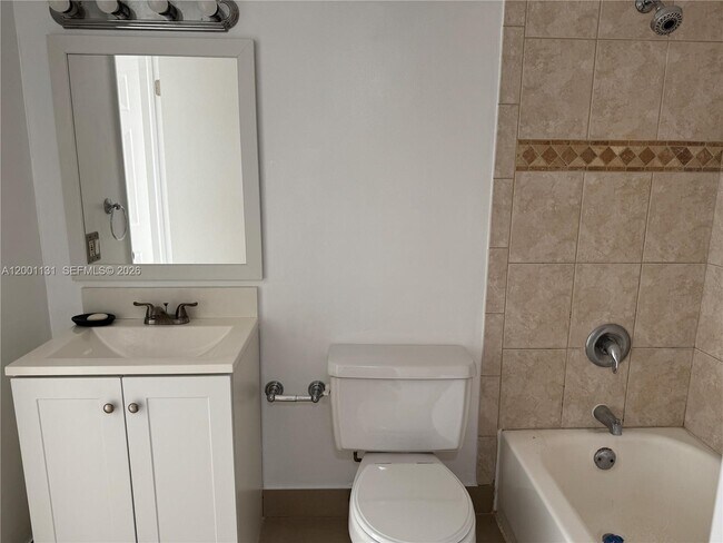 Photo - 13120 SW 92nd Ave Unidad B-303