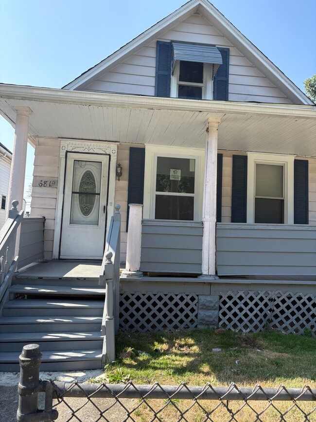 Building Photo - Single Family Home