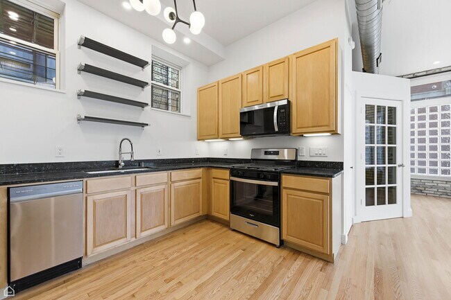 Photo - 947 N Kedzie Ave Unit 1