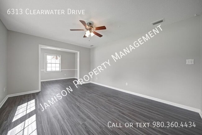 Photo - 6313 Clearwater Dr