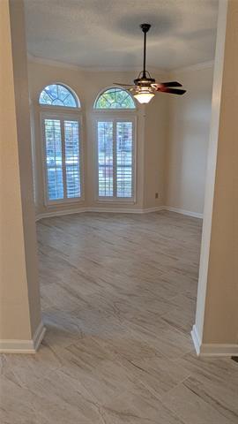 Photo - 1405 Newbury Ln