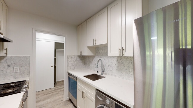 Photo - 1771 Highland Place