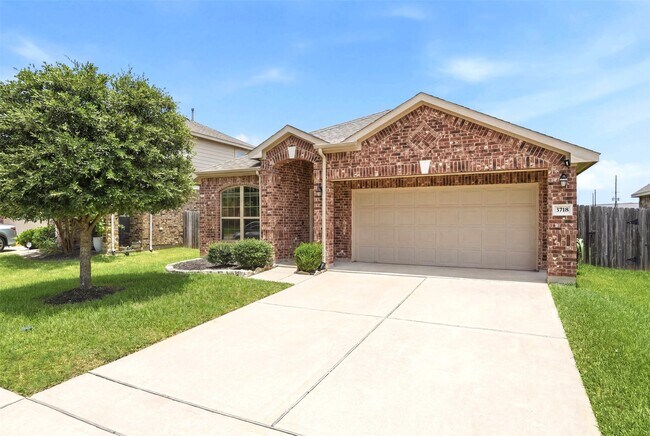 Building Photo - 3718 Logandale Ridge Ln
