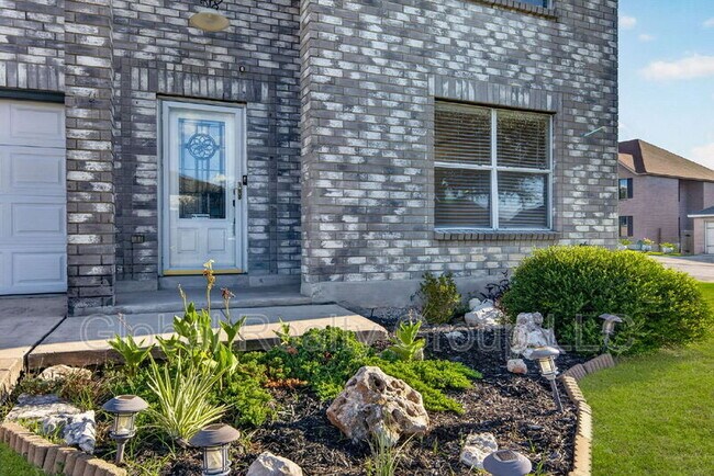 Photo - 7702 Fairton Pl