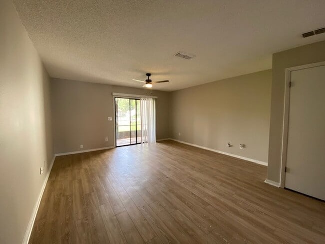 Photo - Daytona Beach 2/2.5 townhome