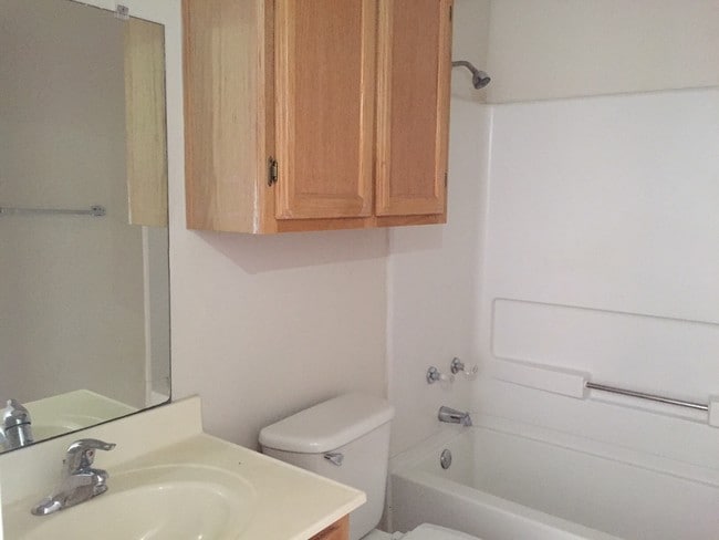 Photo - 306 S Pacific Ave Unidad B