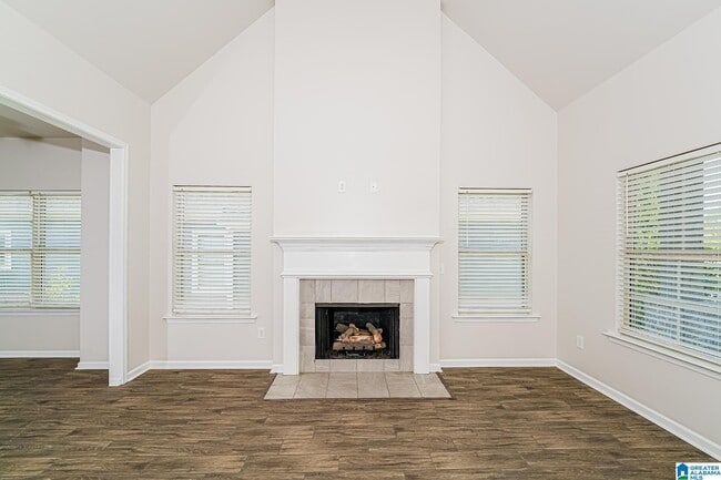 Photo - 1041 Crawford Ct