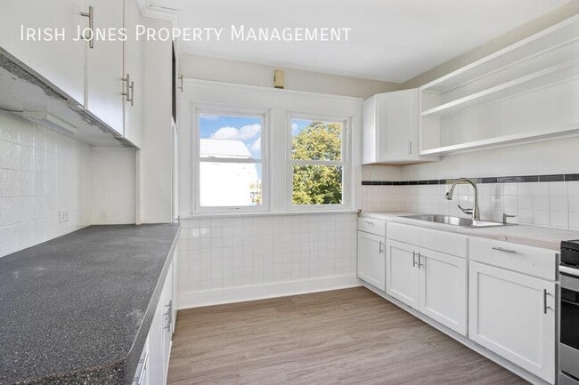 Photo - 2518 Delaware Ave