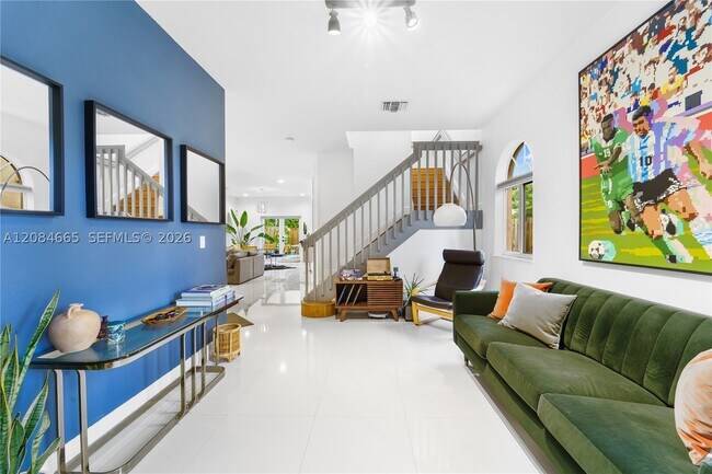 2306 SW 36th Ave