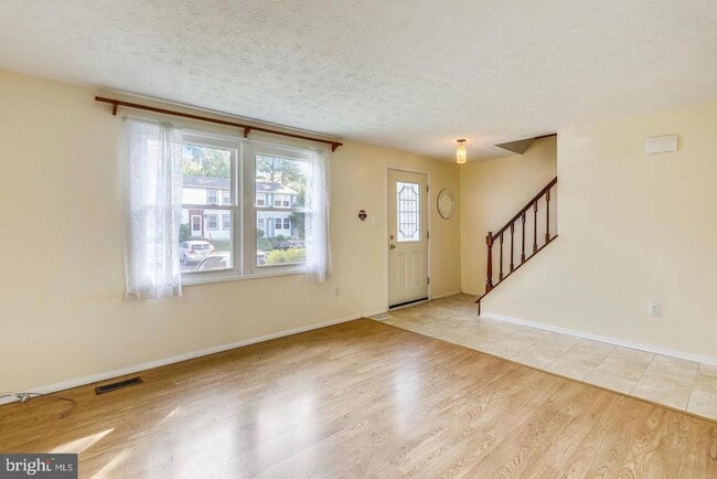 11127 Captain's Walk Ct