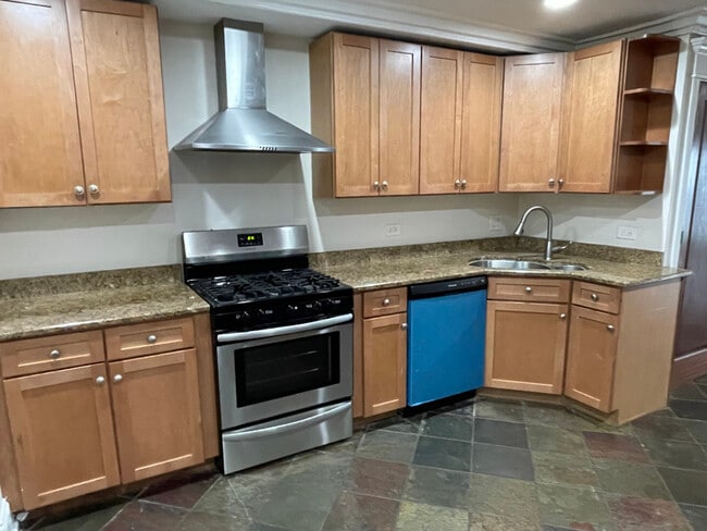 Photo - 1427 N Sedgwick St Unit 4