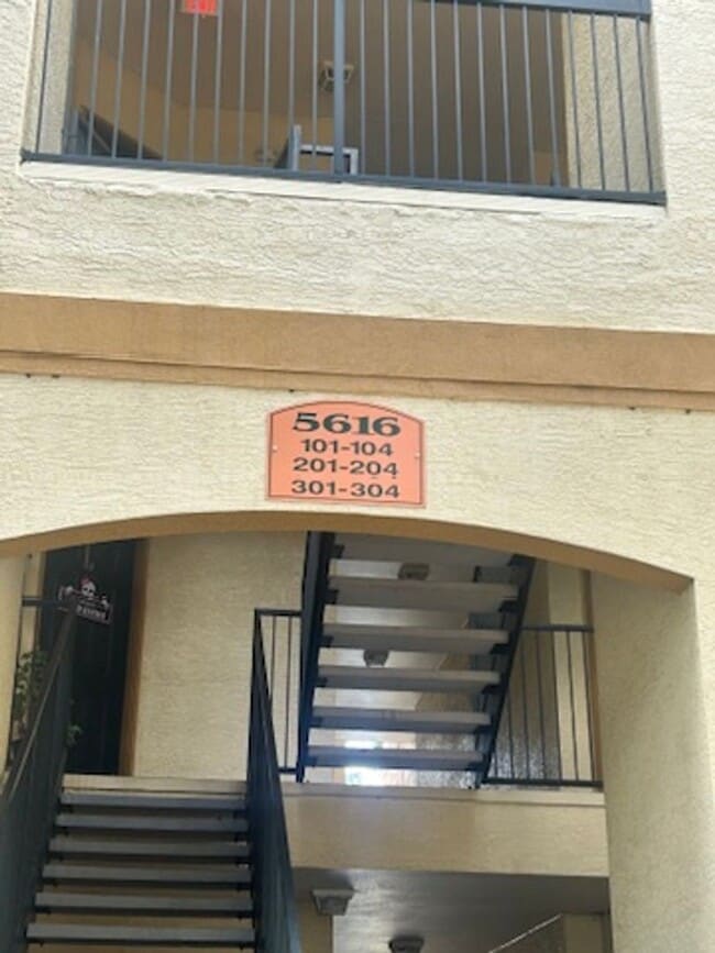 Photo - Third floor 1B/1B condo with balcony at Th... Unidad 302
