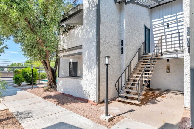 Building Photo - Stylish 1-Bedroom Living Near Old Town Sco... Unit 202 Rental