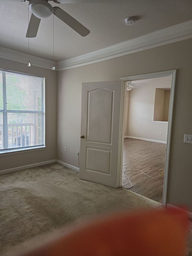 Photo - Welcome to this charming 2-bedroom, 2 bath condo in the heart of New Tampa