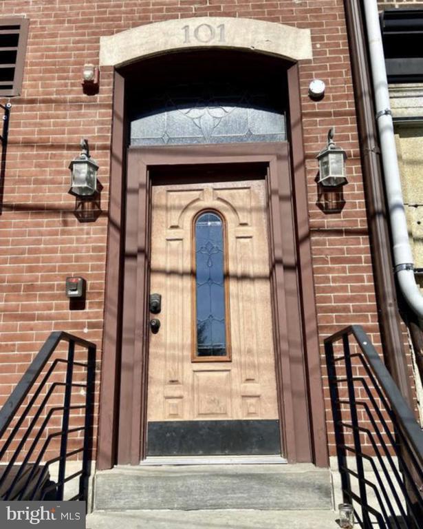 Building Photo - 101 Fayette St Unit 3
