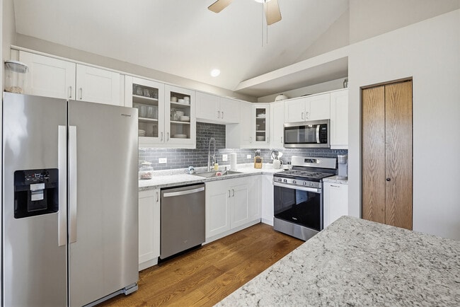 Photo - 17419 Yakima Dr