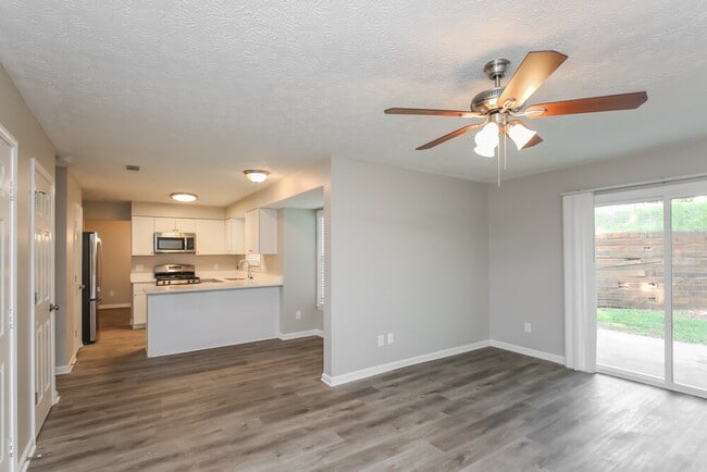 Photo - 4988 Wynhurst Way
