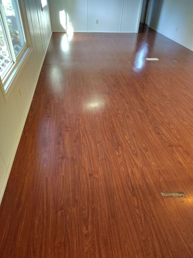 Photo - 1819 Green Siding Rd