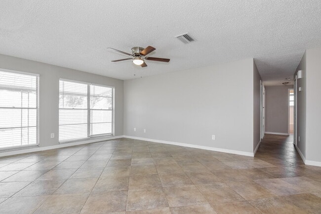 Photo - 7234 Northbridge Blvd