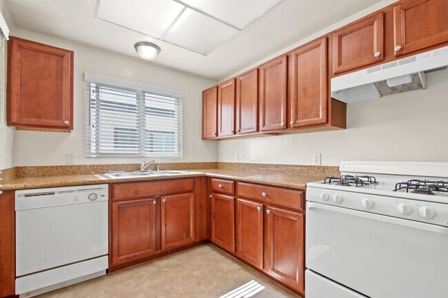 Photo - 1234 10th St Unit 03