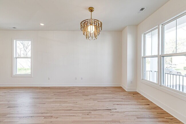 Photo - 2224 Perry St