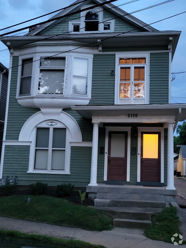 Building Photo - 2116 Patterson Ave Unit #1 Rental
