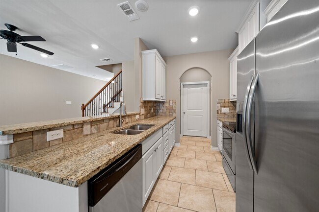 Photo - 1413 E April Villa Unit B