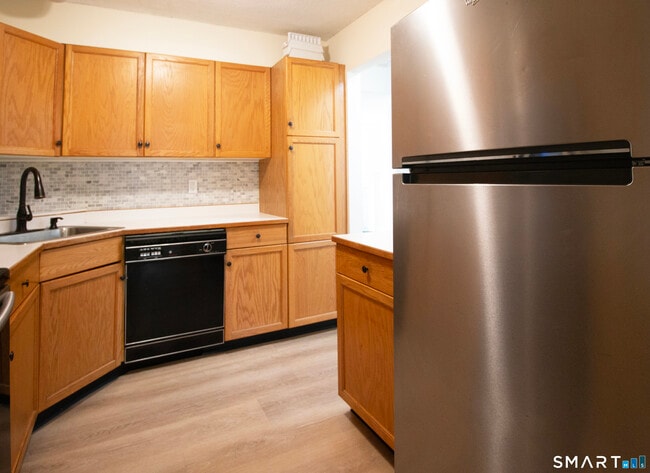 378 Meridian St Ext Unit 28