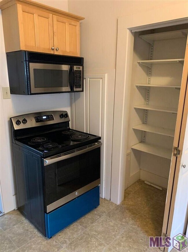 Photo - Comfort, Convenience, and Charm—All in One... Casa