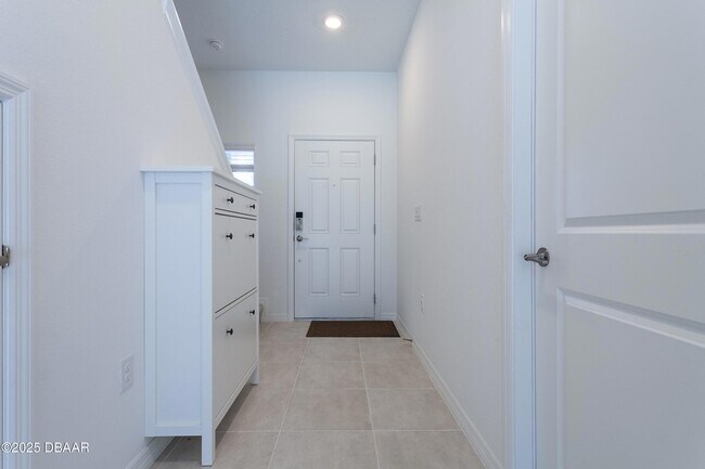 Photo - 326 River Front Way Unit