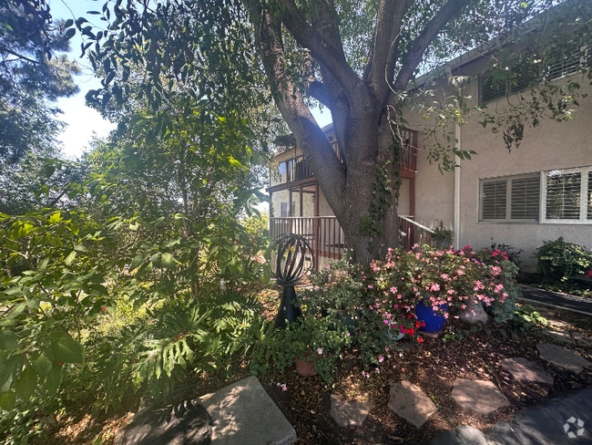 Building Photo - 1946 Monte Vista Dr Rental