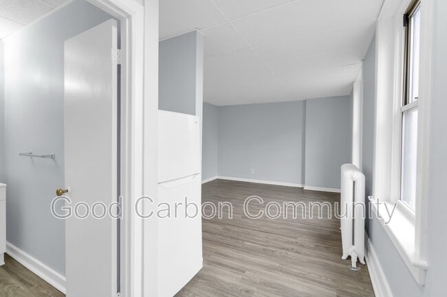 Photo - 131 Allen St Unit 17