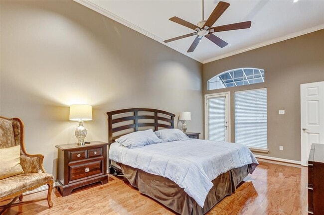 Photo - 2010 Fairview St