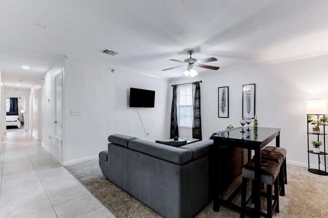 Photo - 7323 Snowden Rd