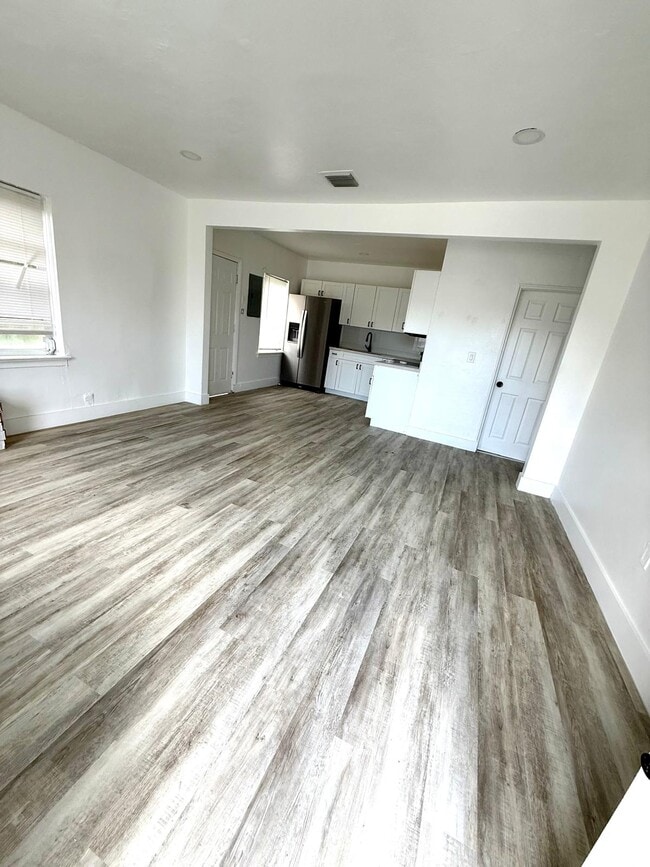 Building Photo - 1251 NW 57th St Rental