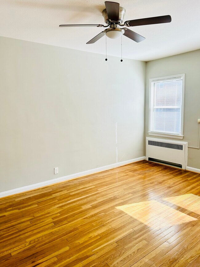 Photo - Edgewater House