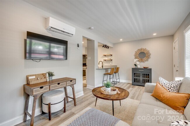 Photo - 2000 Patio Ct Unidad 222