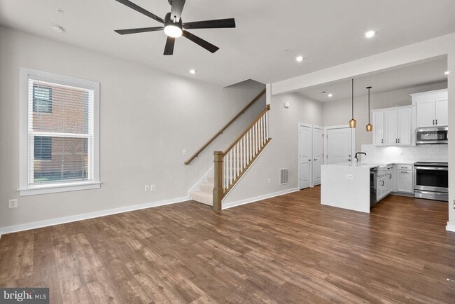 Photo - 16302 Connors Wy